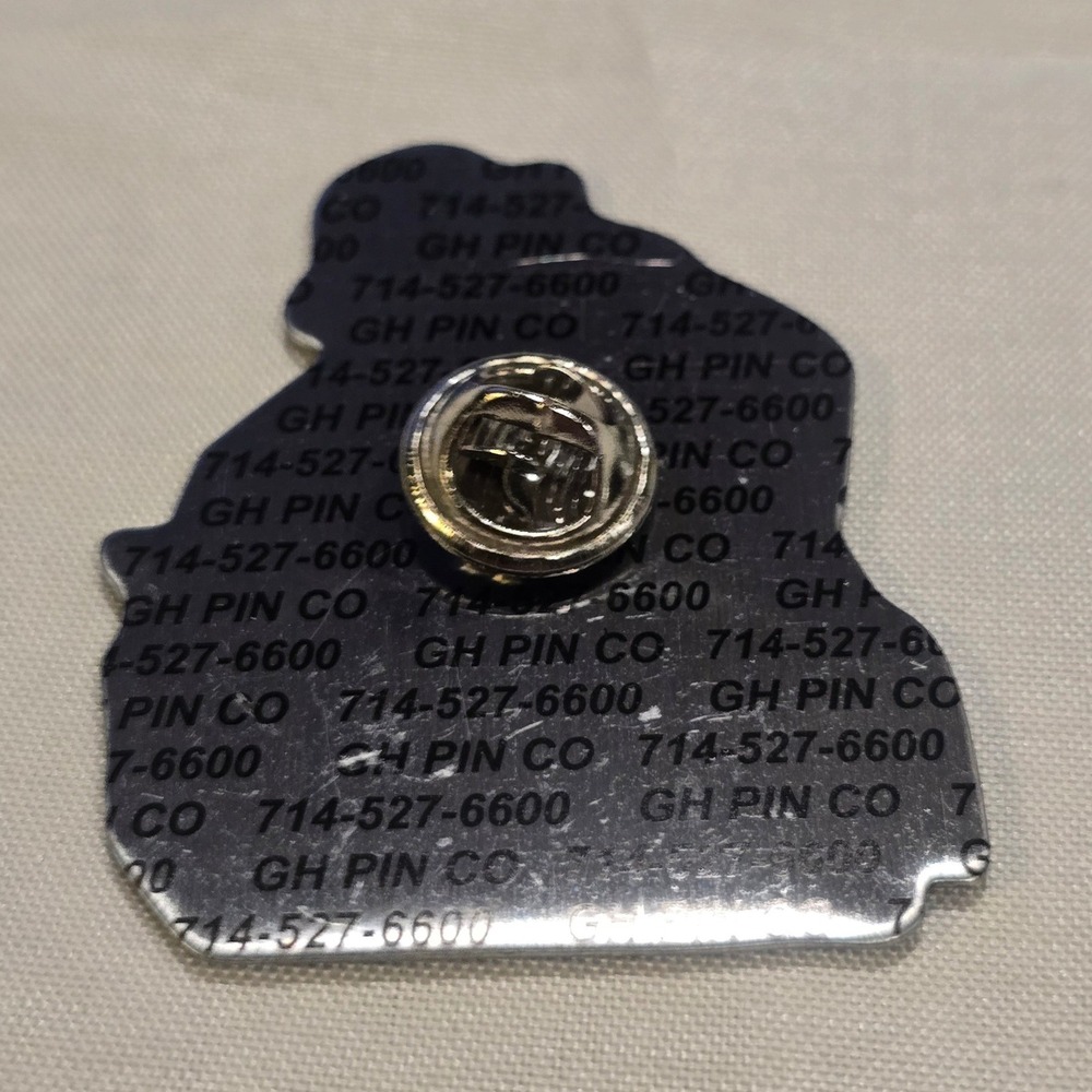 Bear Creek Bulldogs Colorado 2006 Enamel Lapel Pin Vintage School Spirit - Picture 2 of 2